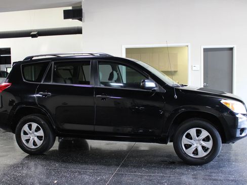 Used 2008 Toyota RAV4 2WD image 2