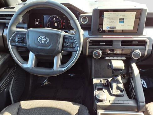 Used 2025 Toyota 4Runner SR5 image 13