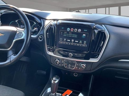 Used 2019 Chevrolet Traverse LT w/ LPO, Floor Liner Package AWD/4WD image 8