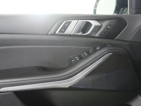 Used 2023 BMW X5 sDrive40i RWD image 8
