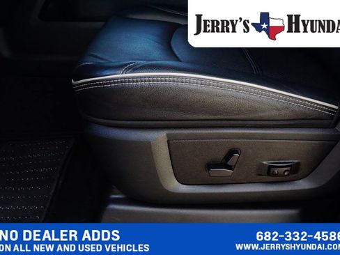 Used 2024 RAM 3500 Limited AWD/4WD image 19