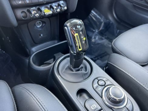 Used 2024 MINI Cooper SE FWD image 21