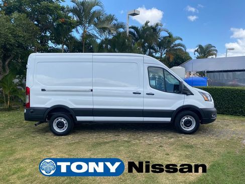 Used 2024 Ford Transit 150 148 Medium Roof RWD image 26