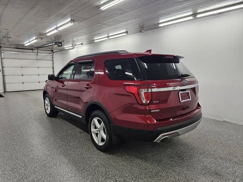Used 2016 Ford Explorer XLT AWD/4WD image 6