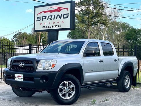 Used 2011 Toyota Tacoma PreRunner RWD image 1