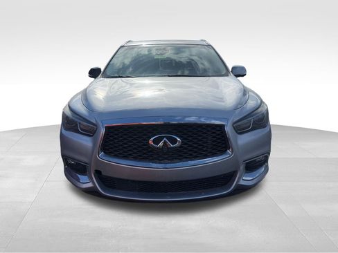 Used 2020 INFINITI QX60 Luxe w/ Essential Package image 3