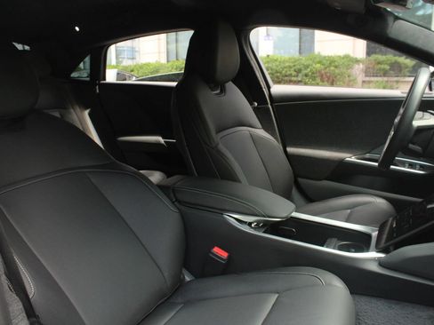 Used 2023 Lucid Air Pure AWD/4WD image 27