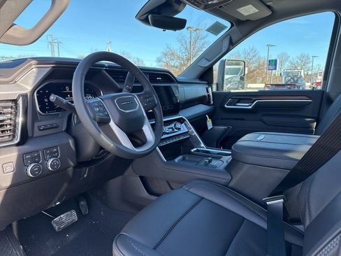 New 2026 GMC Sierra 2500 Denali w/ Denali Reserve Package AWD/4WD image 14