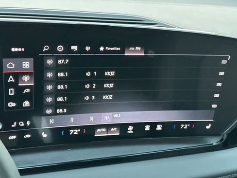 New 2025 Audi Q6 e-tron Premium Plus image 18