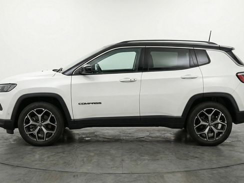 Used 2025 Jeep Compass Limited AWD/4WD image 5