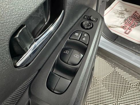 Used 2024 Nissan Kicks SV image 37