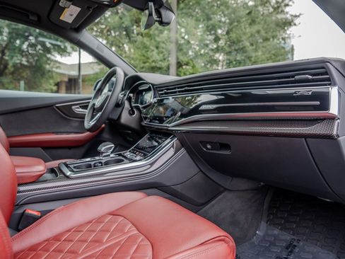 Used 2023 Audi SQ8 Prestige image 24