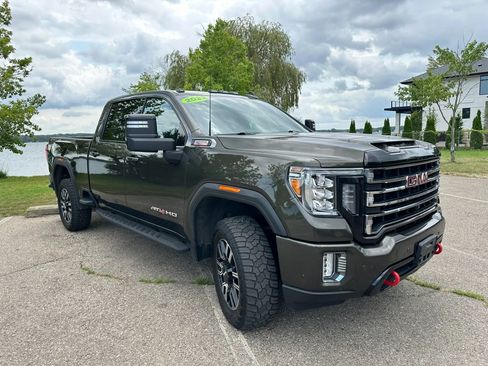 Used 2022 GMC Sierra 3500 AT4 w/ AT4 Premium Plus Package AWD/4WD image 3