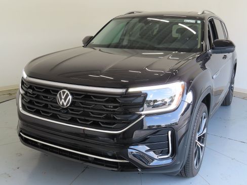 New 2026 Volkswagen Atlas SEL Premium R-Line AWD/4WD image 9