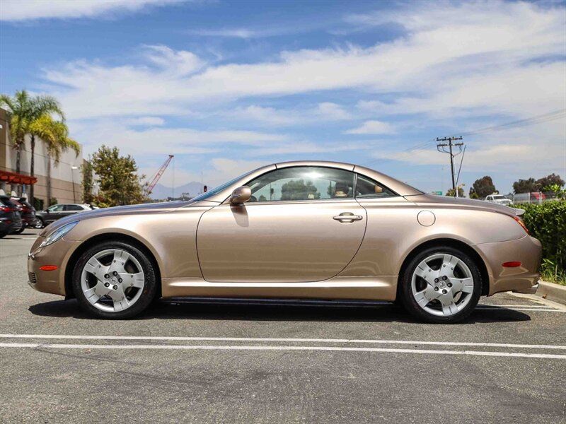 Used 2005 Lexus SC 430 Convertible w/ Preferred Accessory Pkg RWD image 6