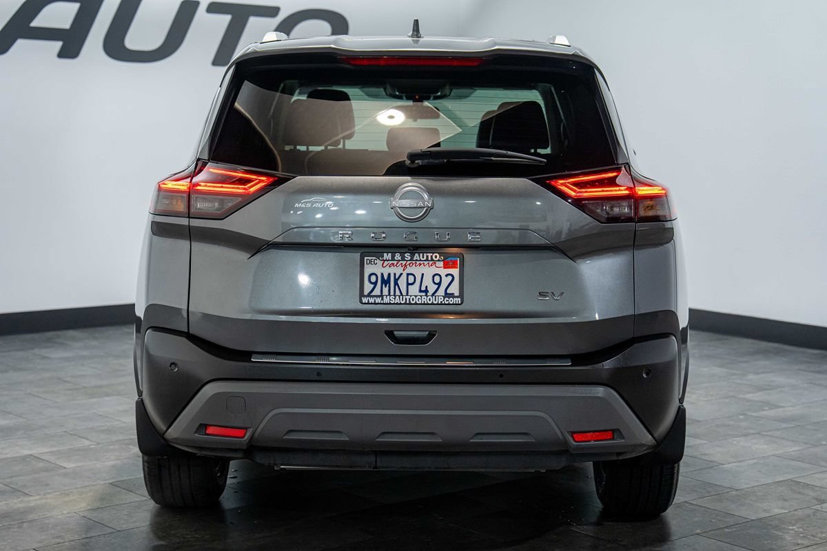 Used 2023 Nissan Rogue SV w/ SV Premium B Package FWD image 5