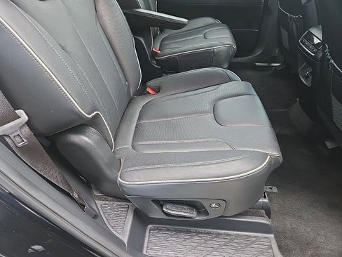Used 2025 Hyundai Palisade SEL AWD/4WD image 79