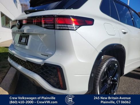 New 2026 Volkswagen Tiguan SE R-Line image 31