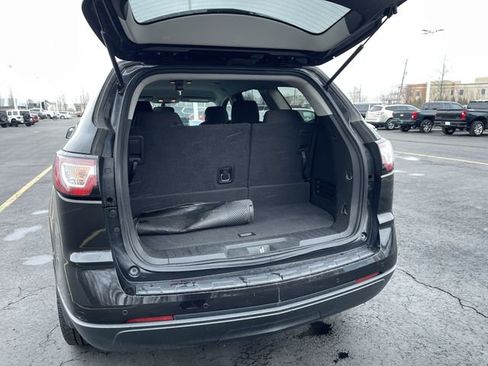 Used 2015 Chevrolet Traverse LT w/ Style and Technology Package image 24