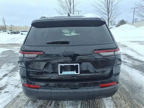 Certified 2025 Jeep Grand Cherokee L Altitude image 5