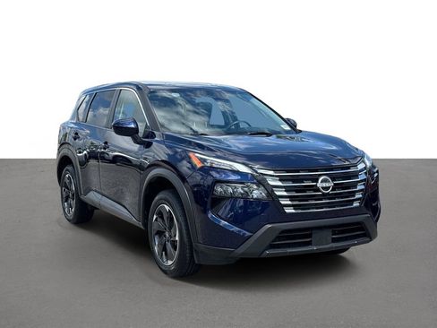 Certified 2024 Nissan Rogue SV FWD image 2