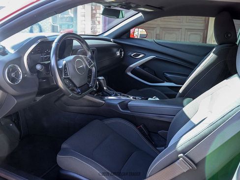 Used 2020 Chevrolet Camaro LT image 30