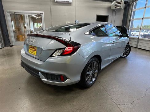 Used 2020 Honda Civic EX image 5