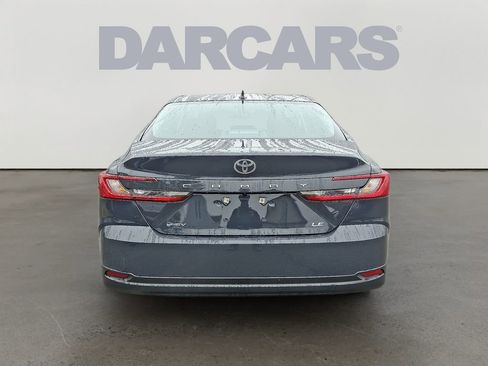 Used 2025 Toyota Camry LE image 5