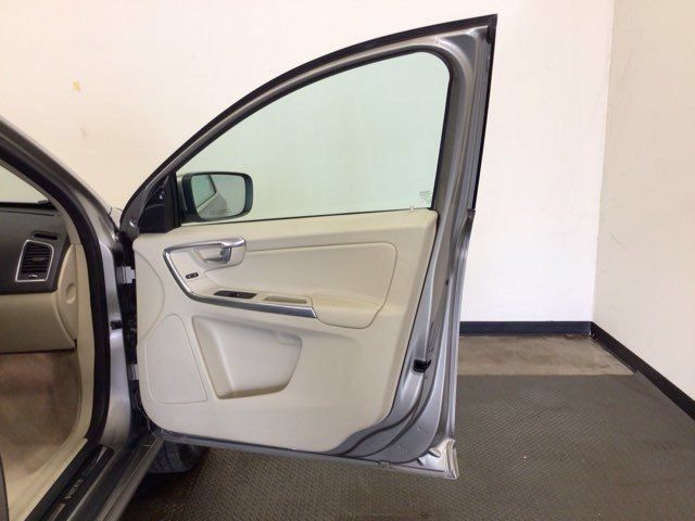 Used 2015 Volvo XC60 T5 Platinum AWD/4WD image 11