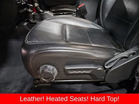 Used 2023 Jeep Wrangler Unlimited Sahara image 18