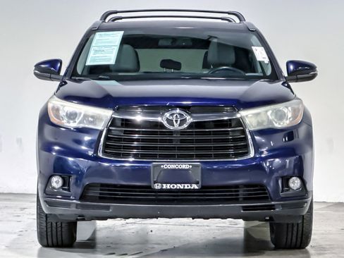 Used 2016 Toyota Highlander XLE AWD/4WD image 5