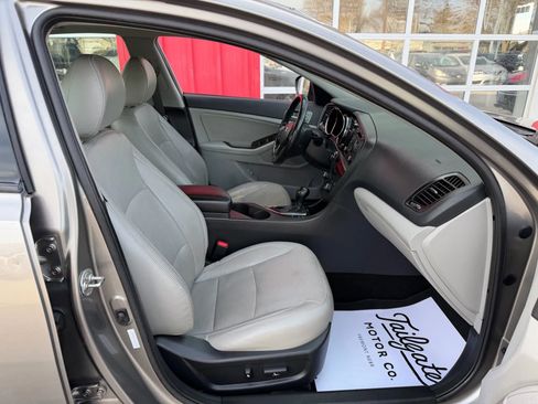 Used 2013 Kia Optima EX w/ Premium Pkg image 14