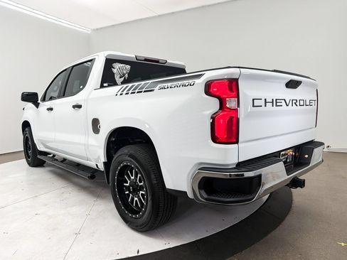 Used 2021 Chevrolet Silverado 1500 Custom w/ Safety Confidence Package RWD image 9