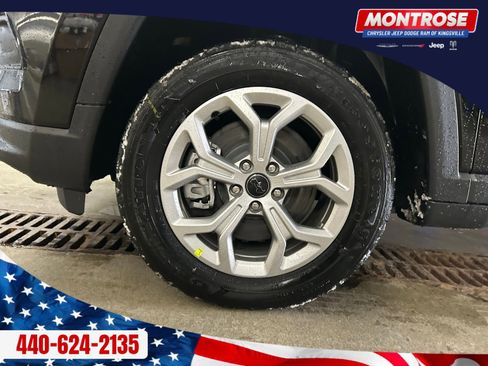 New 2026 Jeep Compass Latitude image 33