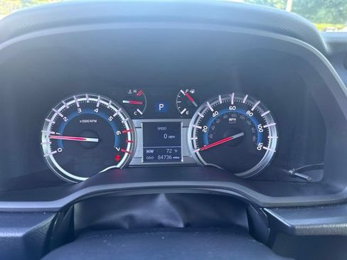 Used 2019 Toyota 4Runner TRD Off-Road AWD/4WD image 13