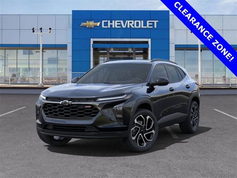 New 2025 Chevrolet Trax RS w/ Sunroof Package image 6