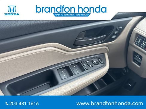 Used 2019 Honda Odyssey EX-L image 17