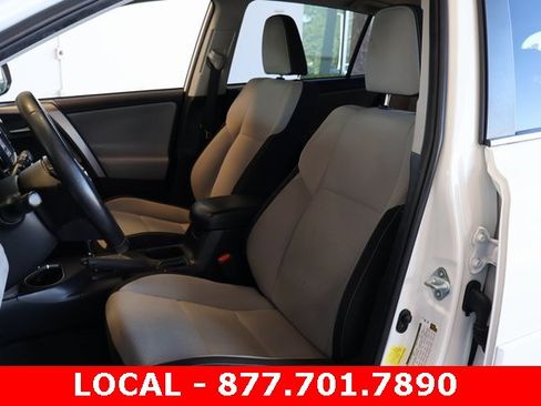 Used 2018 Toyota RAV4 XLE image 13