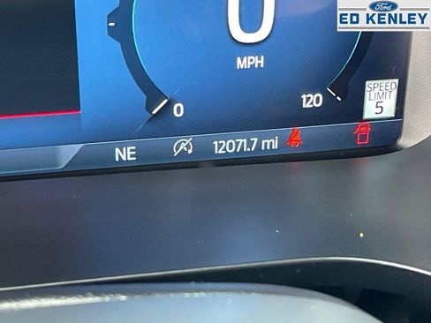 Used 2024 Ford F150 Platinum image 25