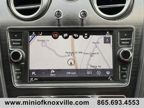 Used 2019 Bentley Bentayga image 24