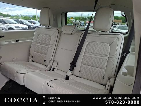 Certified 2024 Lincoln Navigator L Black Label AWD/4WD image 10