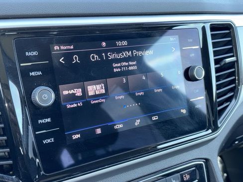 Used 2023 Volkswagen Atlas SEL Premium AWD/4WD image 4