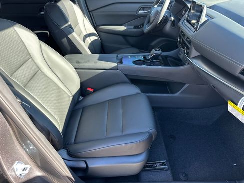 New 2026 Nissan Rogue SV image 13