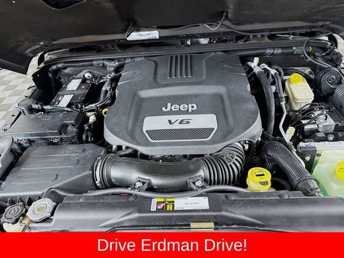 Used 2016 Jeep Wrangler Sahara AWD/4WD image 24