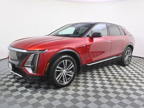 New 2026 Cadillac Lyriq Luxury w/ LPO, Floor Liner Package AWD/4WD image 2