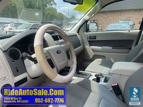 Used 2010 Ford Escape XLT AWD/4WD image 10