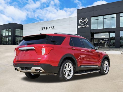 Used 2021 Ford Explorer Platinum w/ Equipment Group 601A AWD/4WD image 3