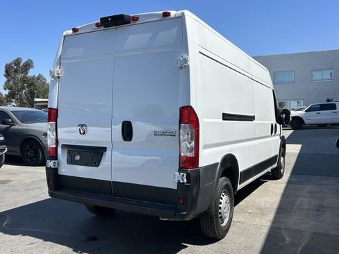 Used 2024 RAM ProMaster 2500 w/ Convenience Group FWD image 3
