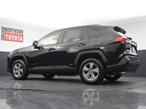 Used 2022 Toyota RAV4 LE AWD/4WD image 25
