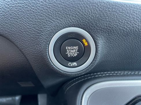 Used 2022 Dodge Challenger GT RWD image 10
